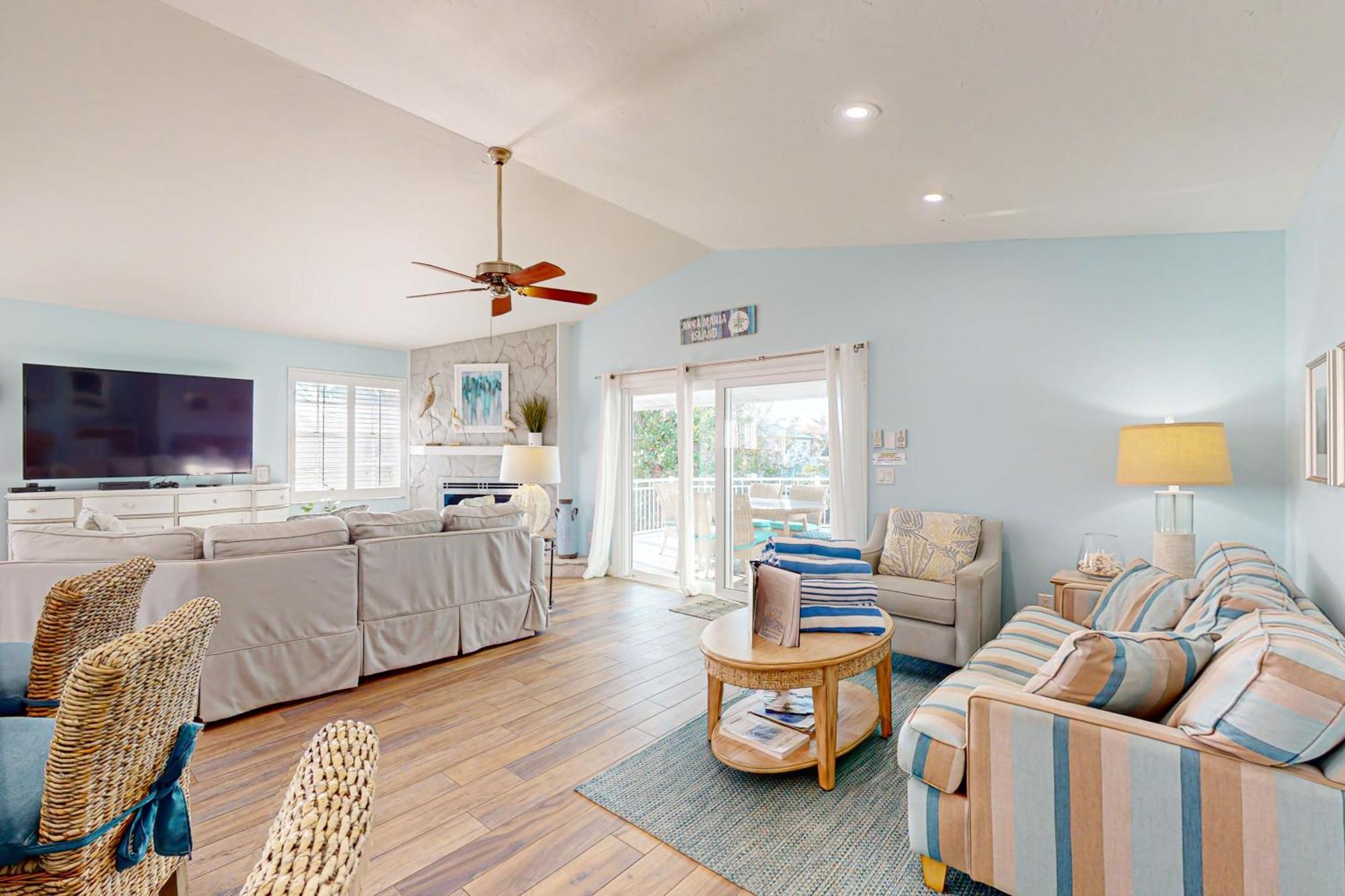 Surrounded By Sea Breezes Vila Anna Maria Exterior foto